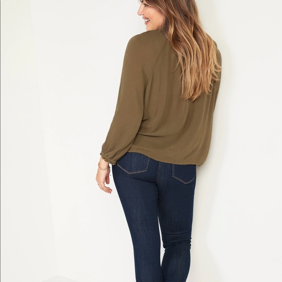 Old Navy Super Skinny Jeans - Picture 2 of 4